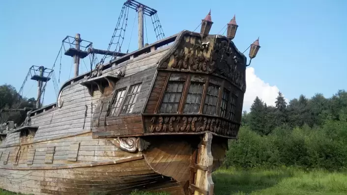 Piligrim Porto-город-призрак в Середниково